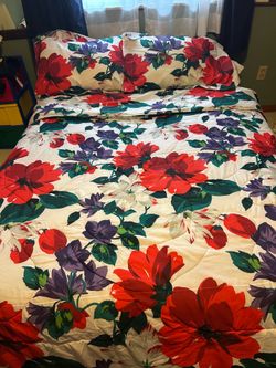 Floral red, green & white queen comforter, pillow shams, matching ruffle set