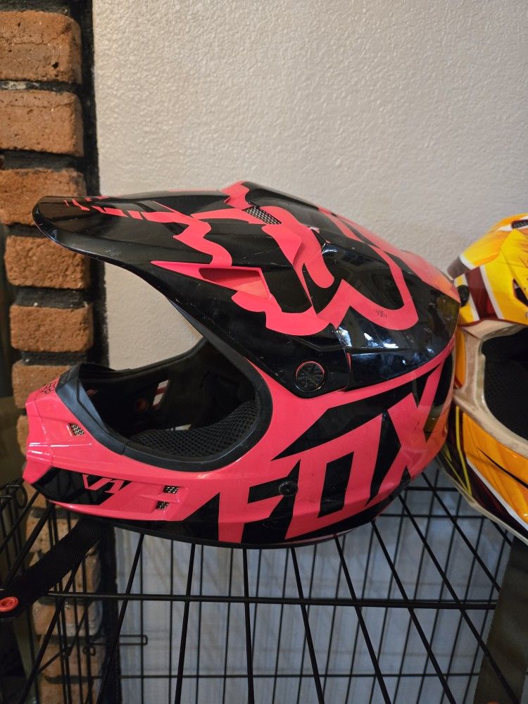 FOX Racing Helmet Size XS MISSING CHEEK PAD