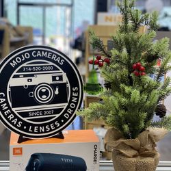 JBL Charge 5 Portable Speaker