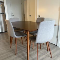 Modern Table With Chairs