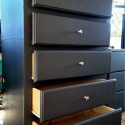 Very Nice Wood Dresser