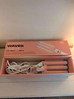 Keep your beach hair all your round INH Hair Waver 25mm Triple Barrel