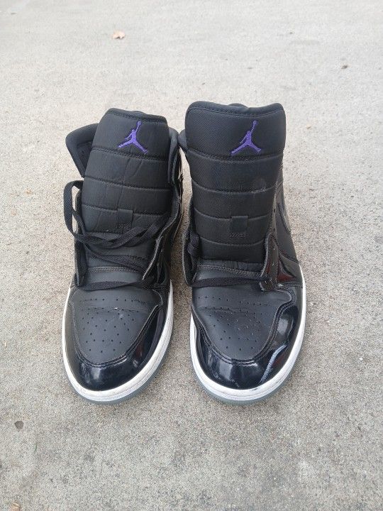 Nike Air Jordan's 1 Mid SE Space Jams