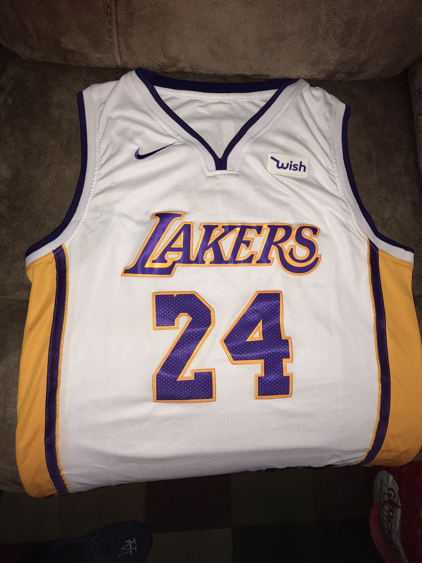 Men Kobe Bryant Los Angeles Lakers Jersey for Sale in Ontario, CA - OfferUp