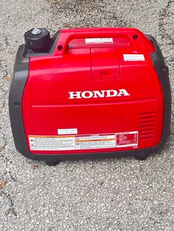 HONDA USED Good CONDITION GENERATOR EU2200i IT WORKS EXCELLENT