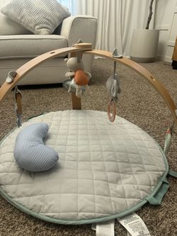 Baby Activity Gym Play Mat with Wooden Arch