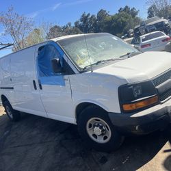 Parts 2015 Chevrolet Express Van 2500 For Parts Only 