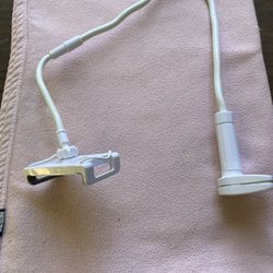 Tzumi gooseneck phone holder 