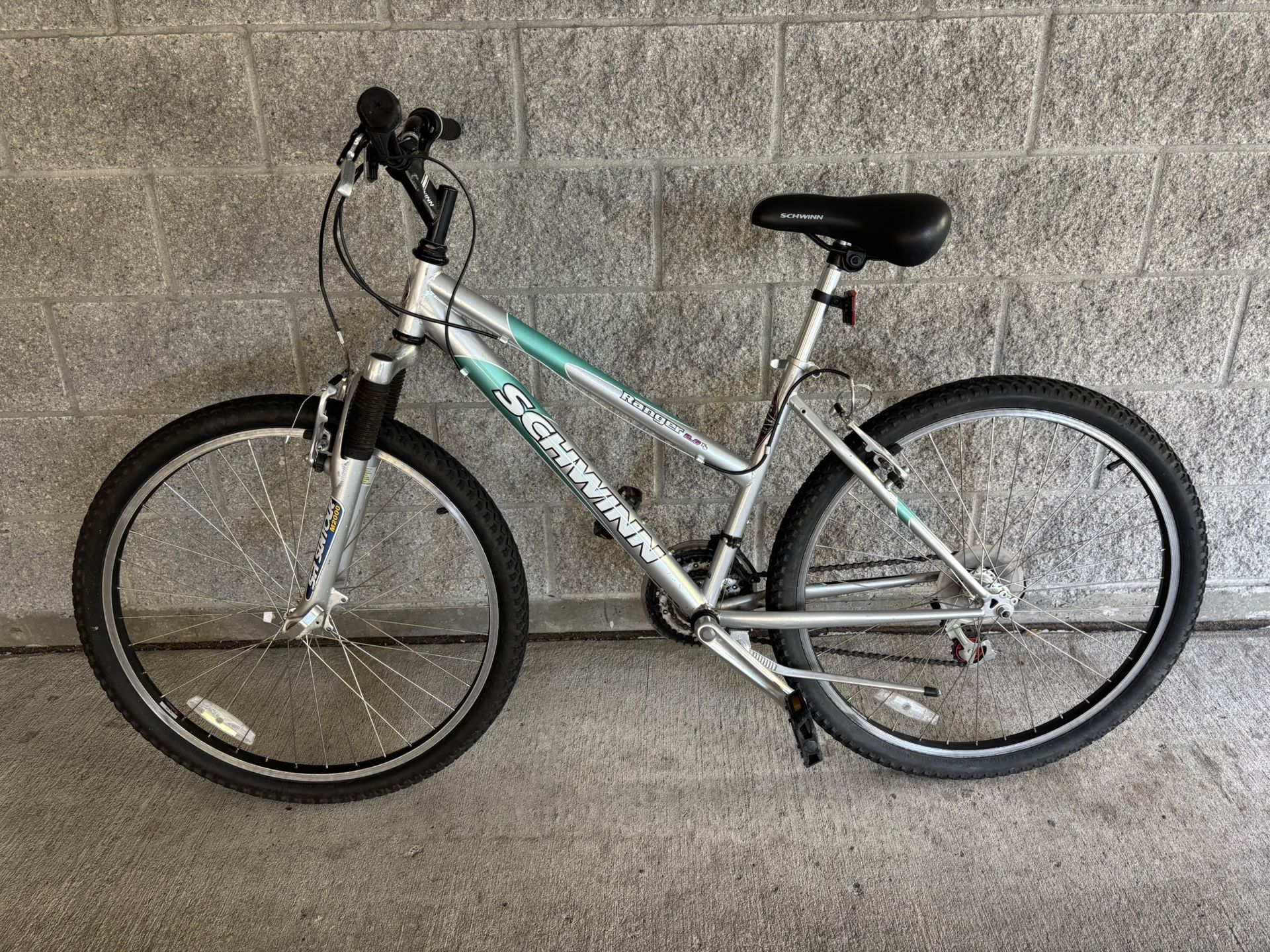 Schwinn Aluminum Mountain Bike.