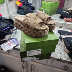 Gucci Slides Size 37 - 6.5-7 Women
