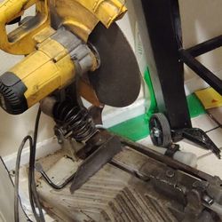 DeWalt Chop Saw 14in 