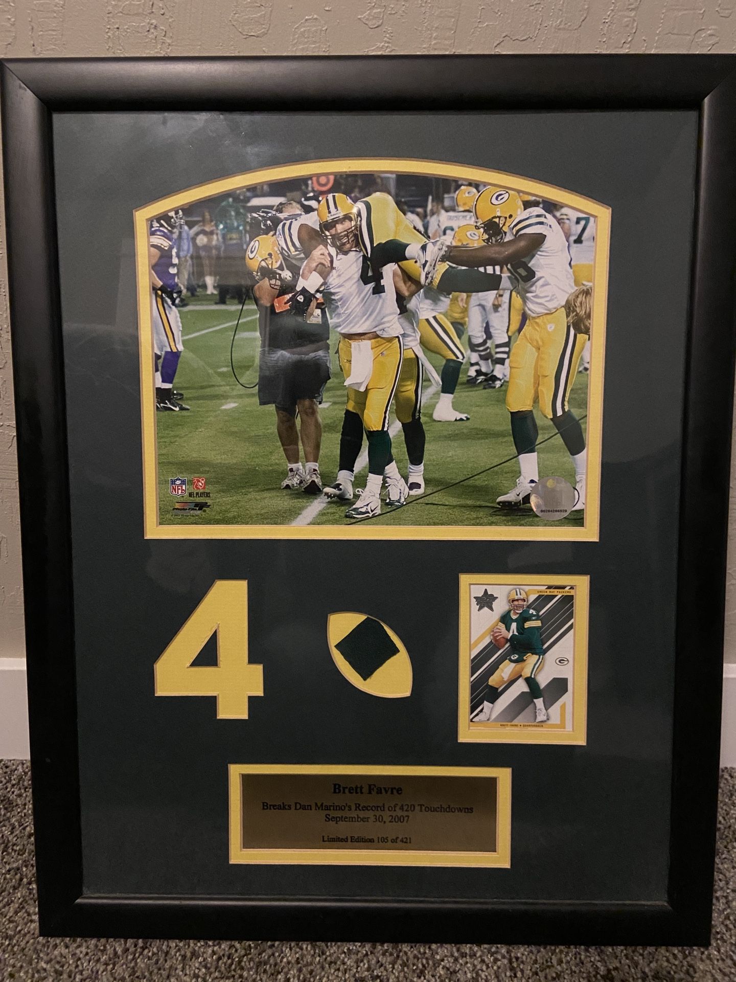 Brett Favre Breaking Marino’s Record