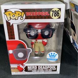 Nerd Deadpool (exclusive) 