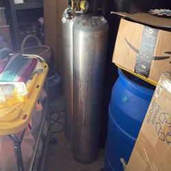 C02 Tank 50lb With Titan Regulator