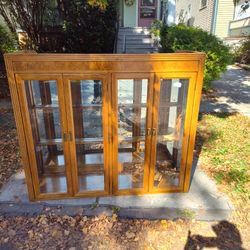 Hutch With Mirror And Lights Mint Condition 