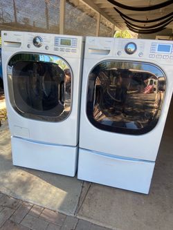 LG washer laundry
