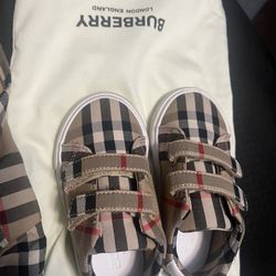 Burberry Shoes & Shirt 