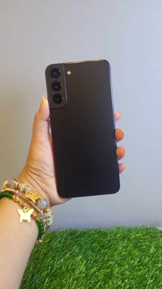 Samsung S22+