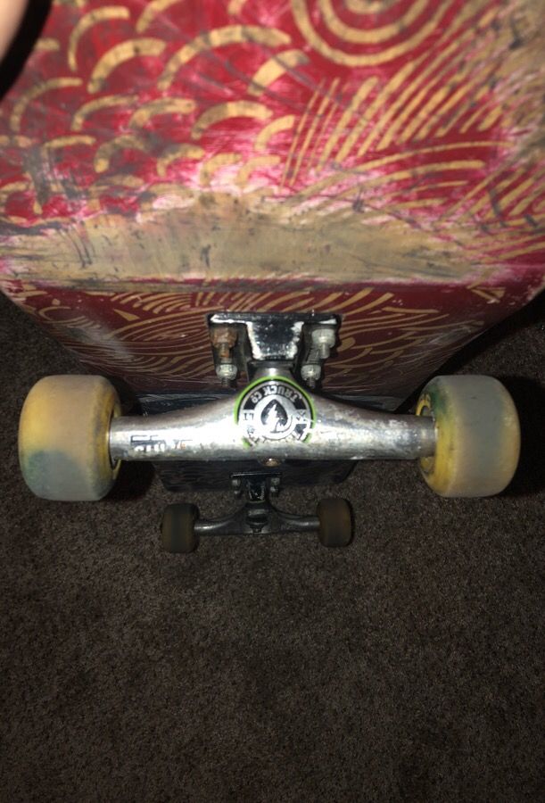 Trucks and wheels /skateboard