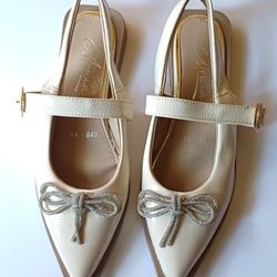 Woman's shoes size 9 / talla 9