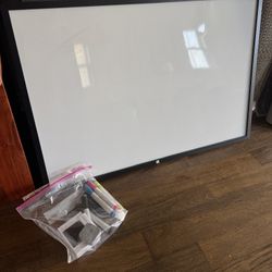Dry Erase Board W/ Markers 