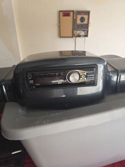 JVC Car Stereo with Carbon Fiber Speaker Box