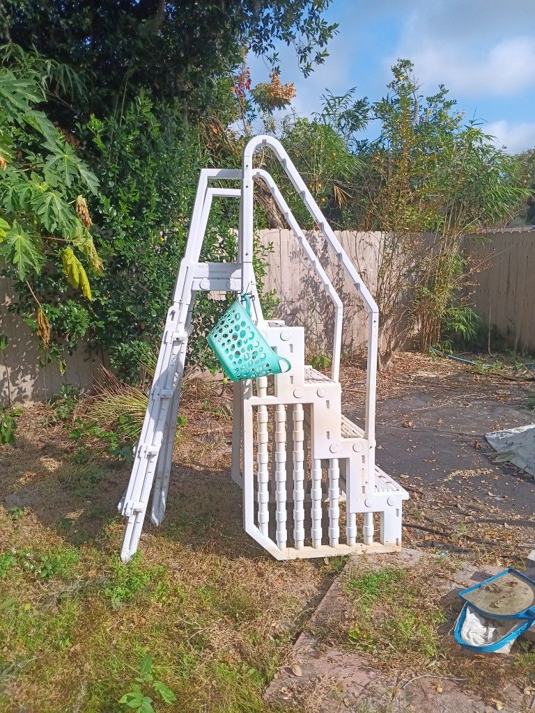 Above Ground Pool Ladder