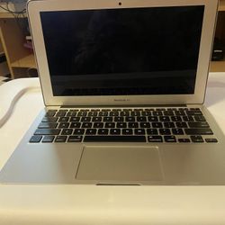 Apple Mac Book 