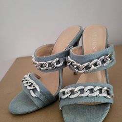 Venus High Heels Size 7