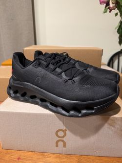 On cloud cloud tilt sneakers hshoes  men size 9