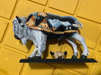 Buffalo Visions L.E. Buffalo Figurine Carol Martin moonlight encampment buffalo Approx. 6" Tall 8" Long 3.25"