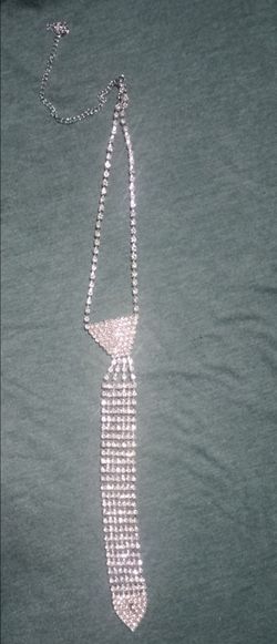 Rhinestone Tie Necklace Silver Chain