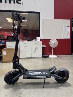 Dual-motor high-speed electric scooter