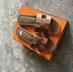 Hermes Sandal