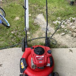 Troy Bilt Lawn Mower  PUSH 
