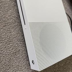 Xbox One S White 1TB