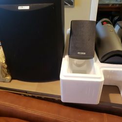 Polk Audio Speakers  Set