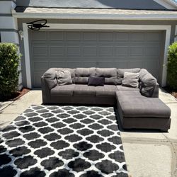 FREE DELIVERY! Grey Sectional Couch 