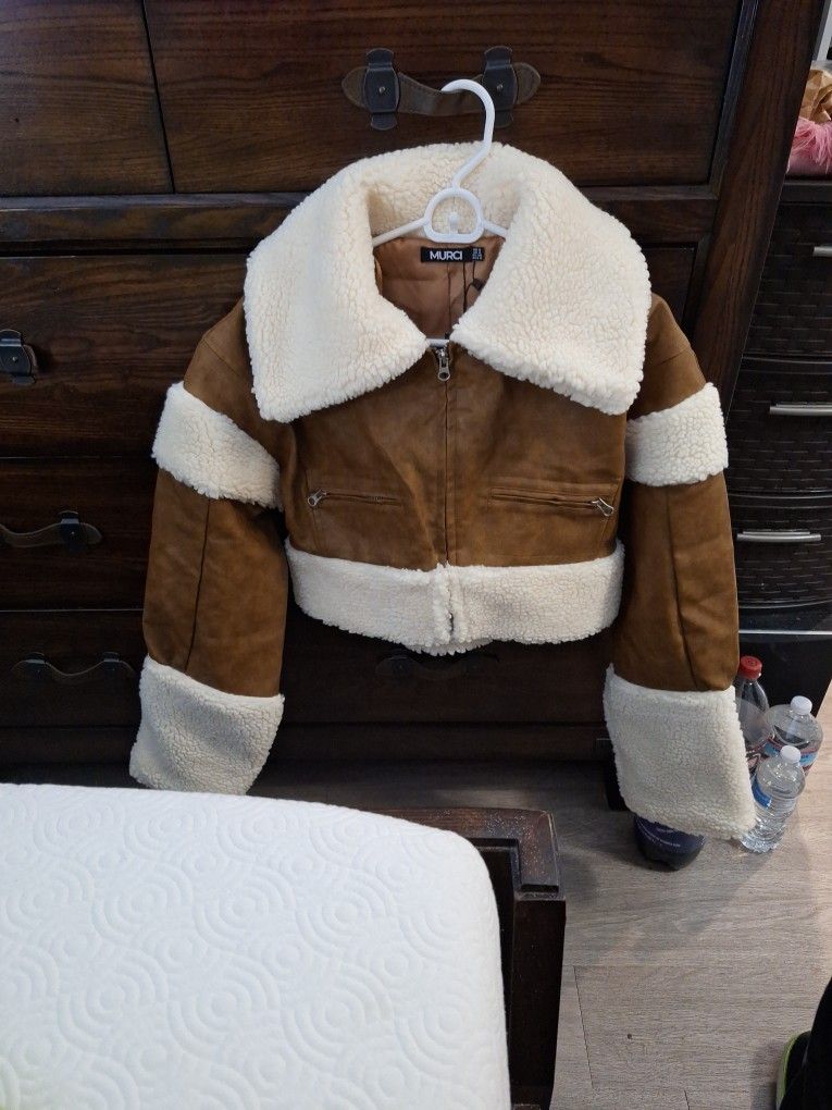 Nwt  Woman's Murci Crop Aviator Jacket