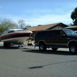 2000 ford excursion and 1984 Bayliner cabin cruiser