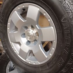 6x139  TOYOTAS 17" Just Refurbished((read add  please 