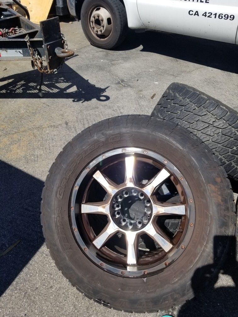 Wide Tires With Rims