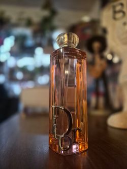 Dior
 - 
Addict Peachy Glow Eau de Parfum