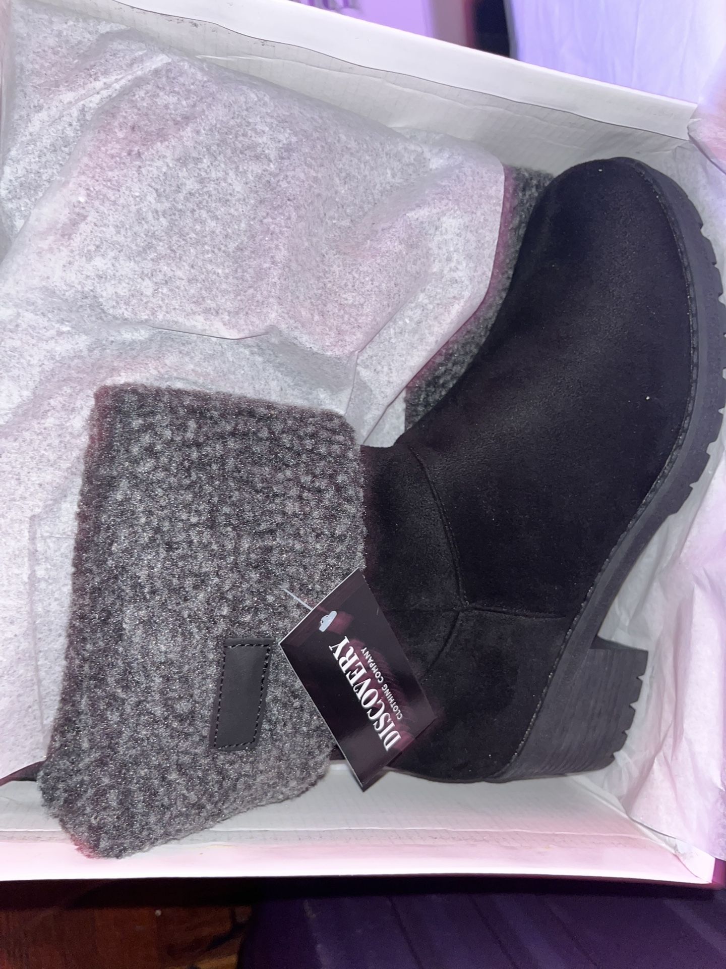 Discovery Comfort Company Black Boots