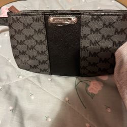 MICHEL KORS Bag Se Usa En Sintiera O Cruzada 