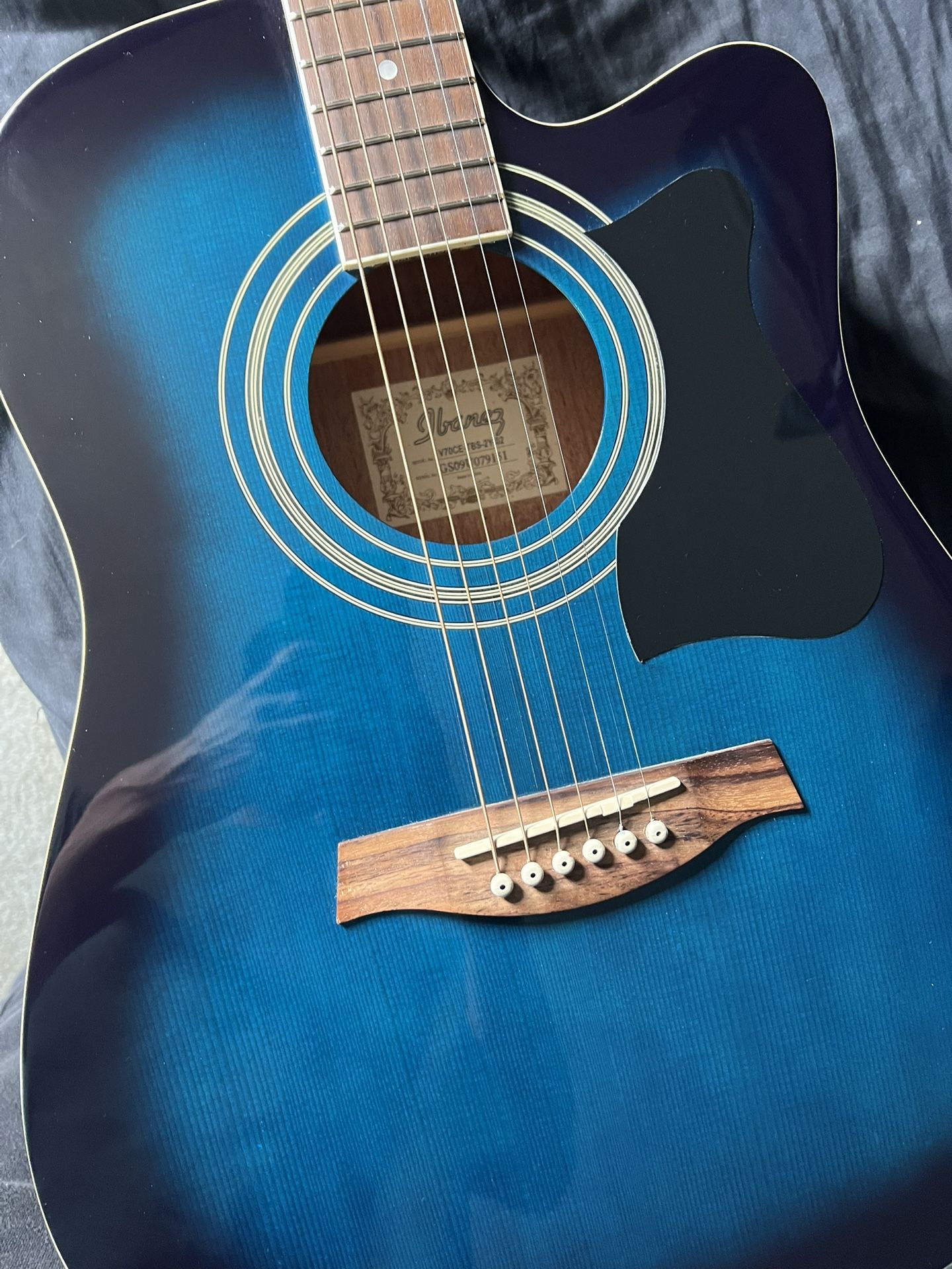 Ibáñez 6 Strings Acoustic/Electric Guitar