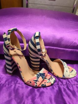 Women's shoes