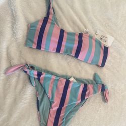 NEW- Medium buttery smooth bikini 