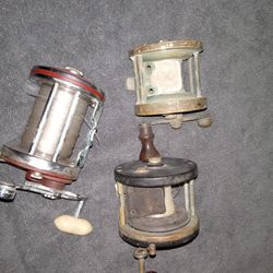 Fishing reels