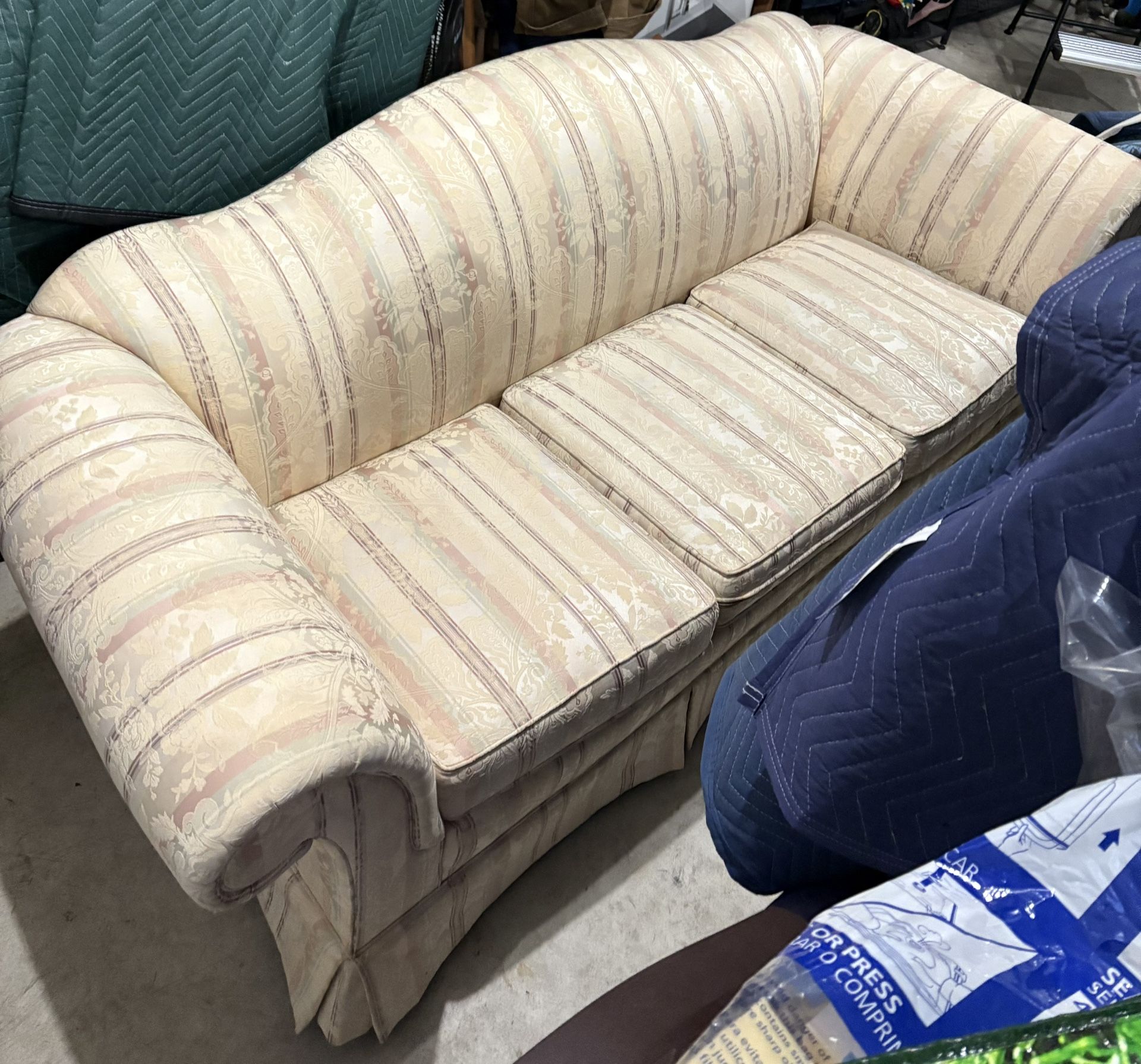 Sofa For Sale Seats 3